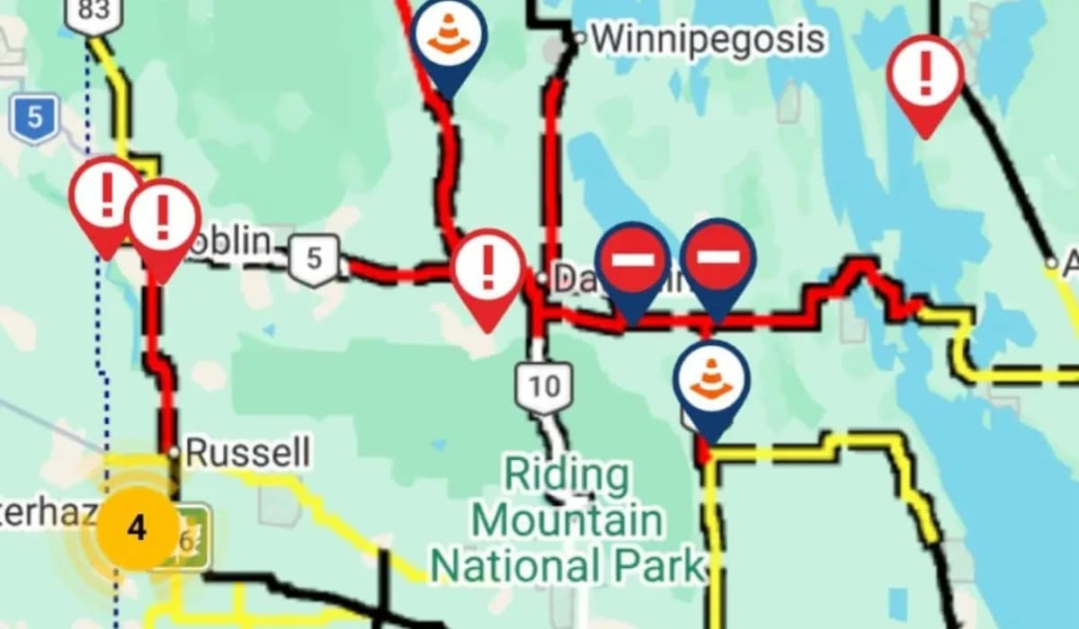 Snow-covered highway in Central Manitoba closed during severe whiteout weather conditions