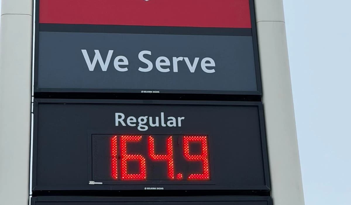 Winnipeg Gas Prices Surge Past 164.9¢/L — What It Means for Drivers and the Local Economy